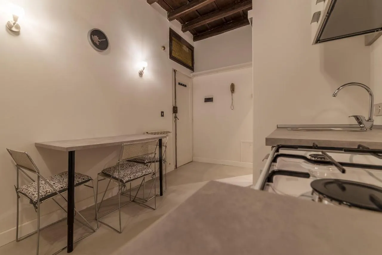 Fori Imperiali Elegant Apartment Roma