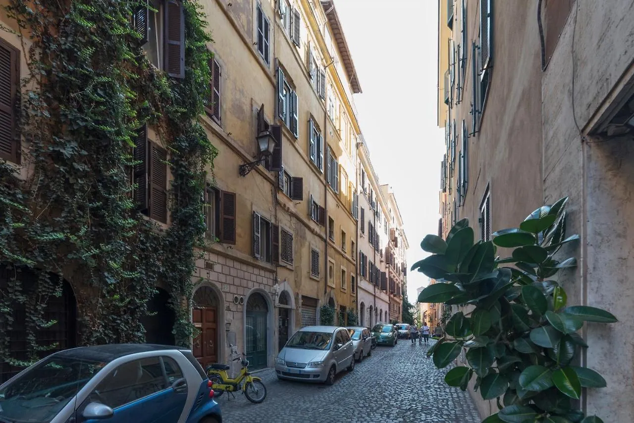 Fori Imperiali Elegant Apartment Rome Italy